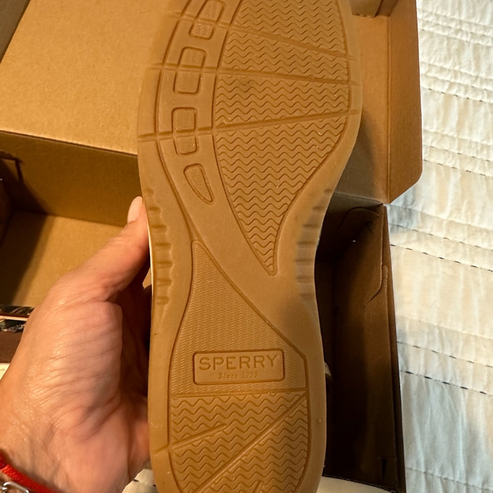 Brand new plaid sperry shoes